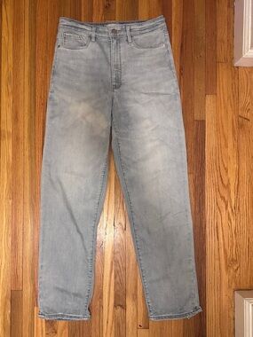 Athleta Light Wash Straight-Leg Women’s Jeans 6 Tall